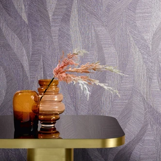 Vliestapete in künstlericher Wellenoptik und lila Welle Vliestapete in künstlericher Wellenoptik und lila Welle