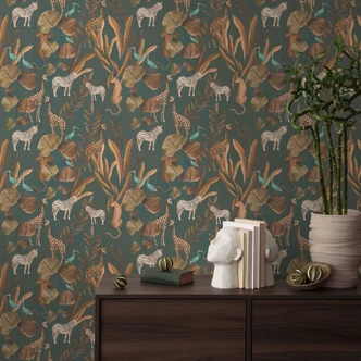 Safari-Tapete Dunkelgrün Bunt – Mustertapete mit Tieren & Blättern – Vliestapete 