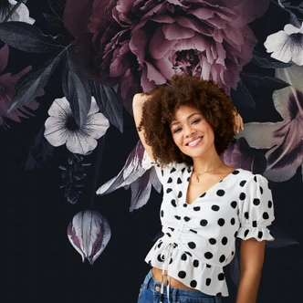 Livingwalls Blumentapete Metropolitan Stories THE WALL Vliestapete floral schwarz, rot, weiß 