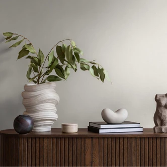 Unitapete mit feiner Struktur Sand – Vliestapete in warmer Textiloptik 