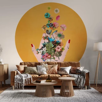 Fototapete Treechild - Bunte Blumen in Fridas Händen - Rund - Selbstklebend/Vlies 