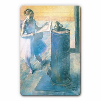 Glasbild Degas - Zeitunglesende Tänzerin 