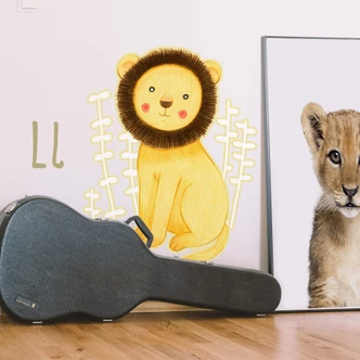 Muursticker Loske L is van Leeuw 