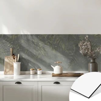 Stænkplade til køkken bregne i tågeskov i grøn - Ms Tiff 