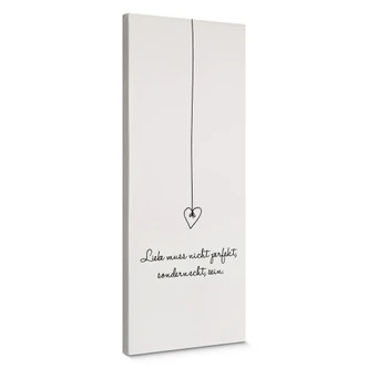 Leinwandbild Liebe muss nicht perfekt, sondern echt sein 