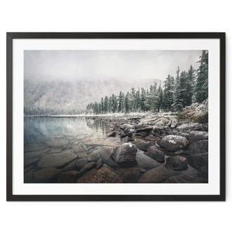 Póster Bosque invernal junto al lago - Rostovskiy 