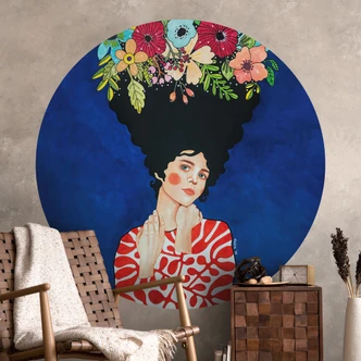 Wallsticker Kvinna med blommor i håret - Hülya - Rund Wallsticker Kvinna med blommor i håret - Hülya - Rund