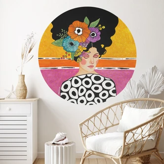 Wallsticker Kvinna med färgglad blomkrona - Hülya - Rund Wallsticker Kvinna med färgglad blomkrona - Hülya - Rund