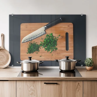 Spritzschutz Gehackte Kräuter Spritzschutz Gehackte Kräuter