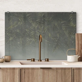 Pannello paraschizzi felce nella foresta nuvolosa in verde - Ms Tiff 