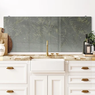 Pannello paraschizzi felce nella foresta nuvolosa in verde - Ms Tiff - Panorama 