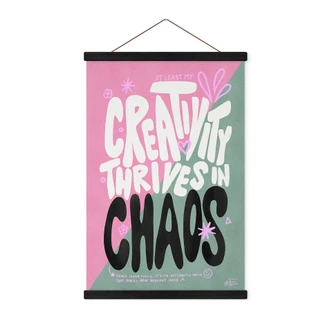 Poster tessile Creativity thrives in Chaos - Bloom 