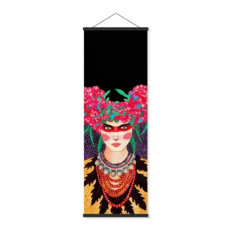 Stoffbild Frau mit Blütenkranz und Stärke - Hülya - Panorama 