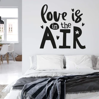 Wandtattoo Love is in the air Schriftzug 