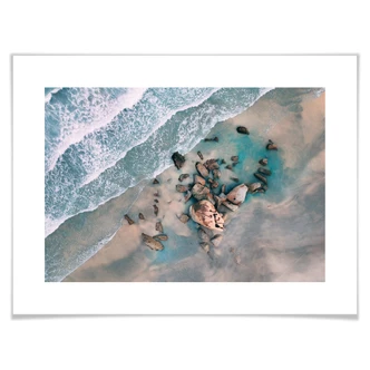 Poster Der Blick von oben: Steine am Strand 