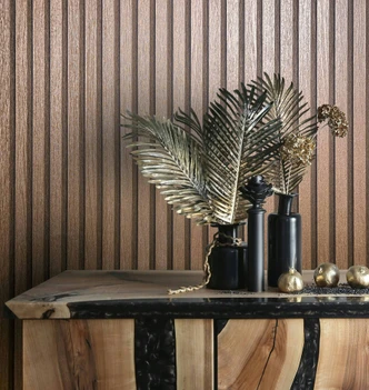 Carta da parati in tessuto non tessuto a strisce lucide come pannelli acustici effetto rame metallico 