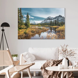 Wandbild Berg-Idylle am zauberhaften Kiefernwald - Alu-Dibond 