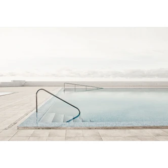 Fototapete Infinity Pool mit Blick auf die Wolken - Steinkopff Fototapete Infinity Pool mit Blick auf die Wolken - Steinkopff