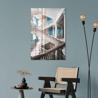 Tableau sur verre Une cage d'escalier imposante au charme ancien - Robroek 