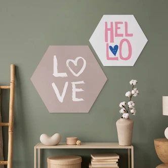Hexagon Wandbild Eleonora - Love Pinselstriche - Alu-Dibond 