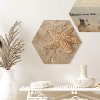 Hexagon Holzbild Sternfisch im goldenen Strand 