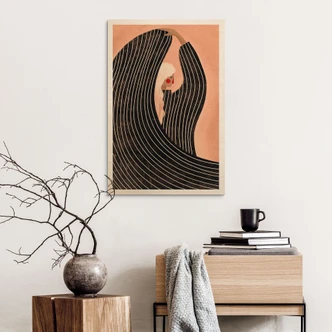 Holzbild Frau mit schwarzem Streifenkleid - Müller 