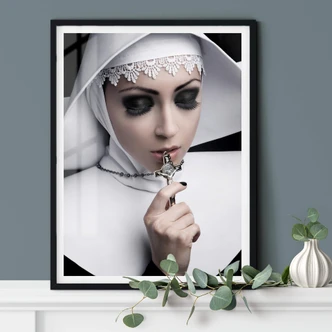 Poster Stunning Sister 