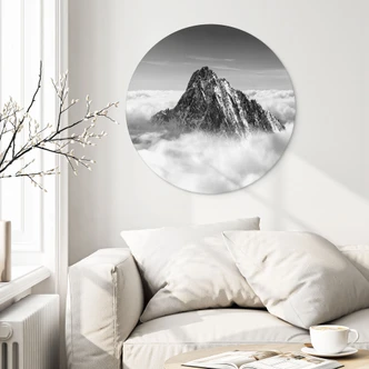 Wandbild Bergspitze über den weißen Wolken - Alu-Dibond - Rund 