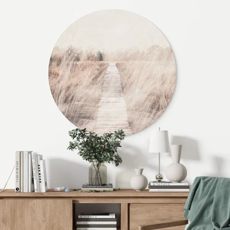 Dibond Wanddecoratie Dromerig landschap met houten loopbrug 