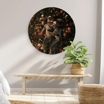 Wandcirkel Hout Astronauten op een bloemenweide - Nicebleed 