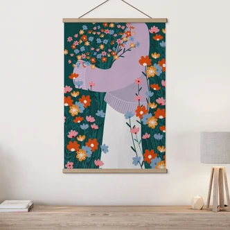 Stampe su tessuto donna in un giardino fiorito colorato - Müller 