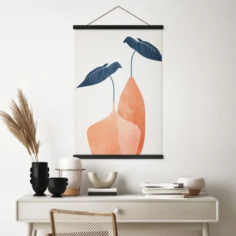 Tekstil plakat Monstera-blade i to abrikosfarvede vaser - Kubistika Tekstil plakat Monstera-blade i to abrikosfarvede vaser - Kubistika
