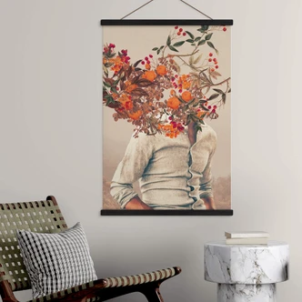 Stoffbild Moth - Mann mit Blumen - Surreale Kunst 