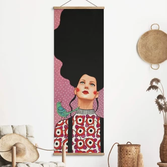 Textielposter Hülya - Vrouw met Bretels 