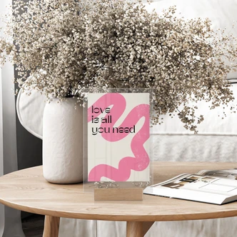 Tischaufsteller Love is all you need - Volfova 