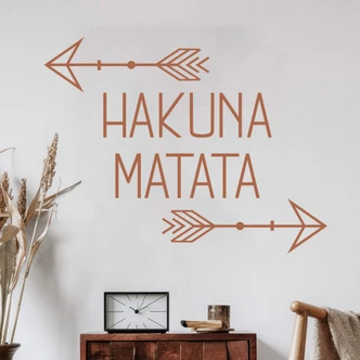 Wallsticker Hakuna Matata med pile 