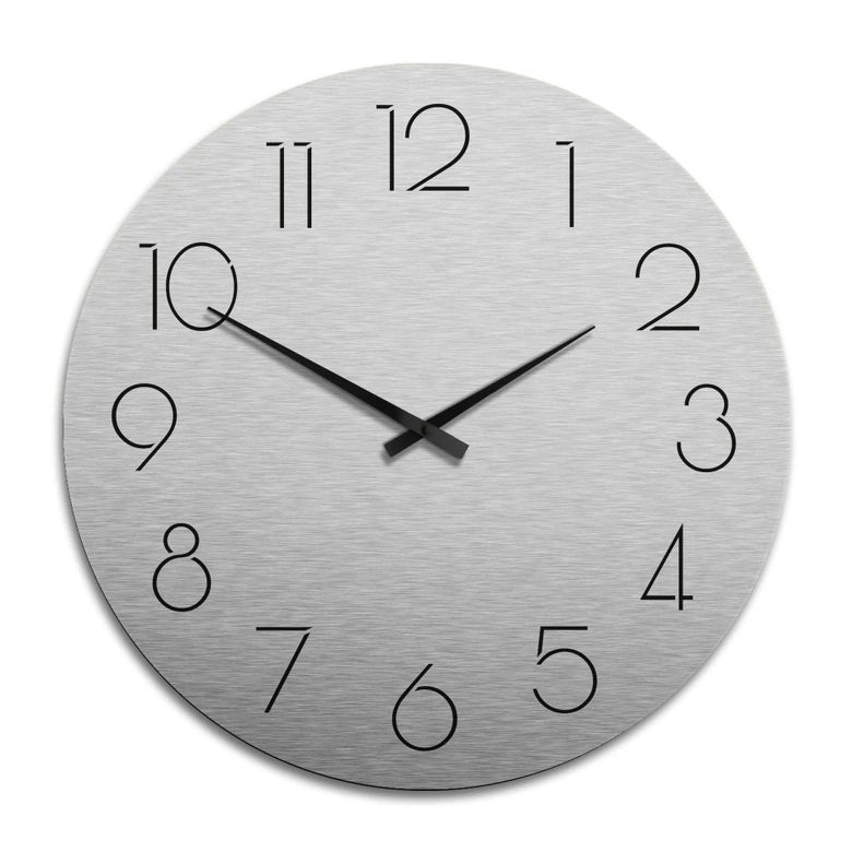 XXL Wanduhr Alu Dibond Silbereffekt - Modern nur mit Zahlen Ø 70 cm 