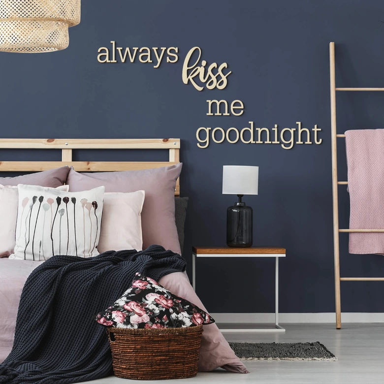 Lettres décoratives en placage bois de peuplier always kiss me goodnight 