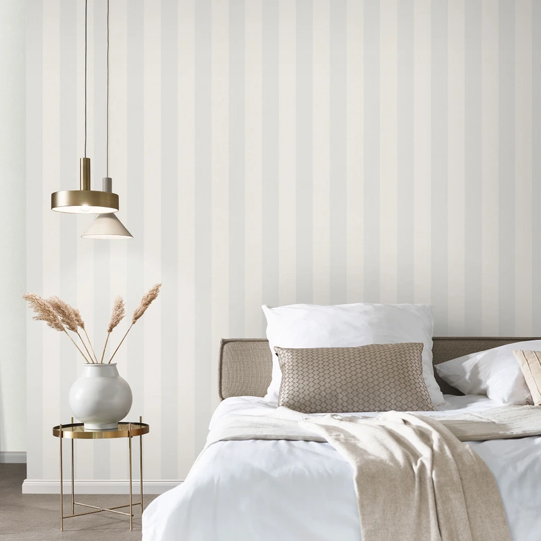 Papel pintado no tejido sin PVC con rayas y efecto metálico en blanco, plata 