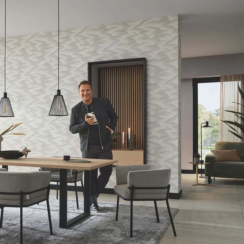 Wellentapete, Mustertapete Fashion for Walls 4 von Guido Maria Kretschmer beige 