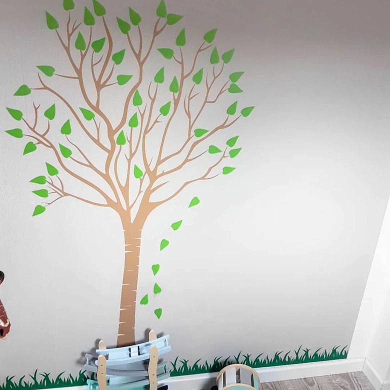 Wandtattoo Schlanker Baum (2-farbig) 