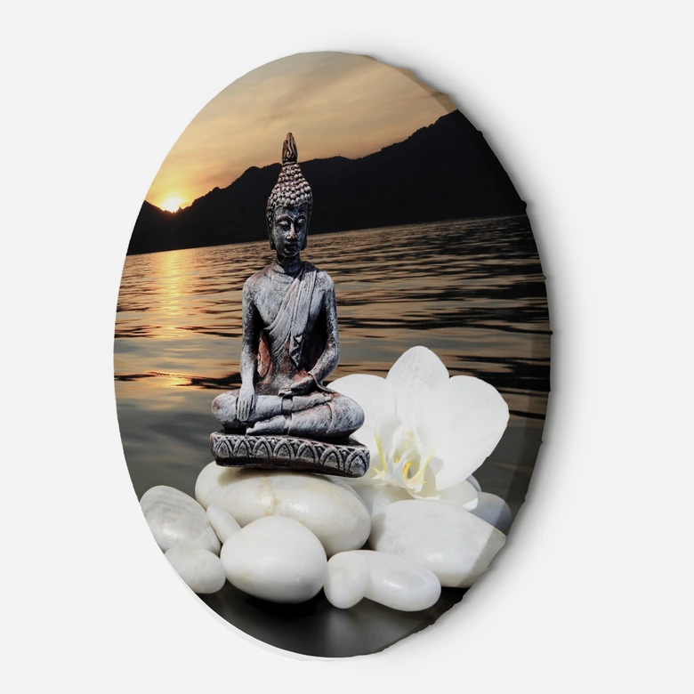 Rundes Leinwandbild Buddha vor dem Hintergrund der untergehenden Sonne 