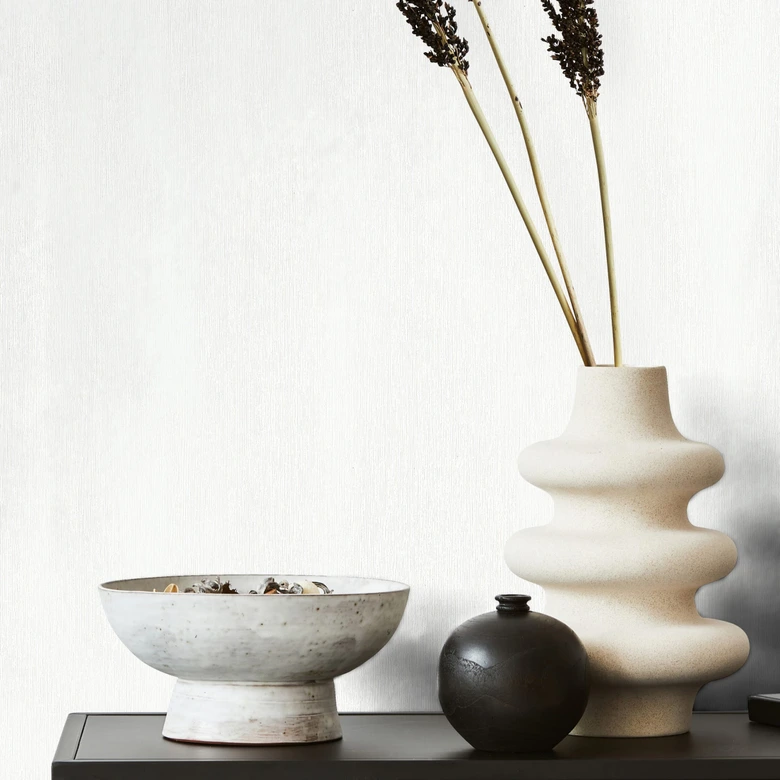 Papel pintado no tejido de aspecto textil con superficie texturada blanco liso 