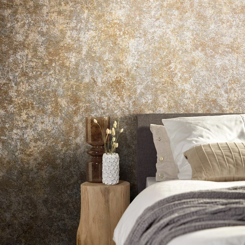 Vliesbehang in betonlook en lichte steenlook met bruine textuur 
