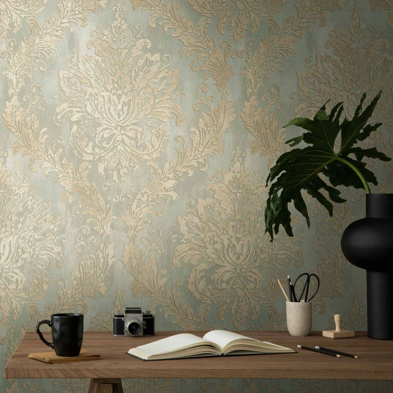 Barock-Tapete Grün Gold - Vliestapete mit Ornament-Muster - Edle Mustertapete 