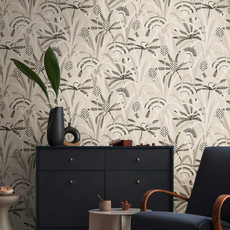 Beige och svart växt tapet - Icke-vävd tapet med ett exotiskt bladmönster 