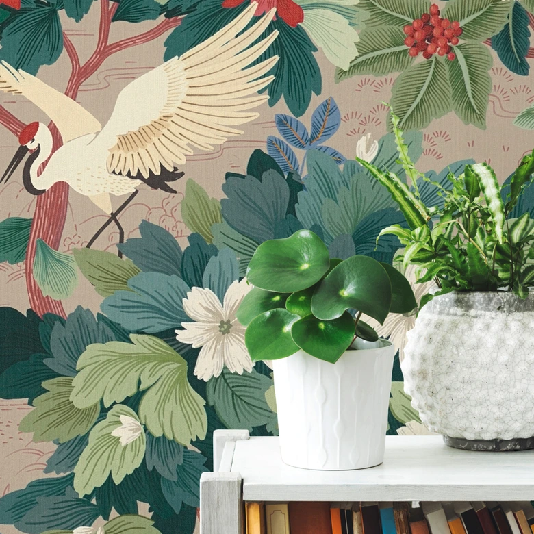 Exotisch behang kraanvogels beige groen rood - Vliesbehang met bladeren & bloesems 