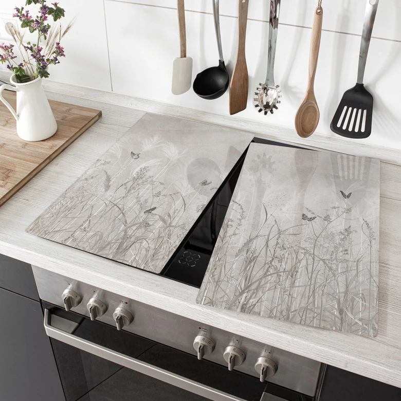 Herdabdeckplatte Wildblumenwiese mit Schmetterlingen im skandinavischen Design - Ms Tiff 