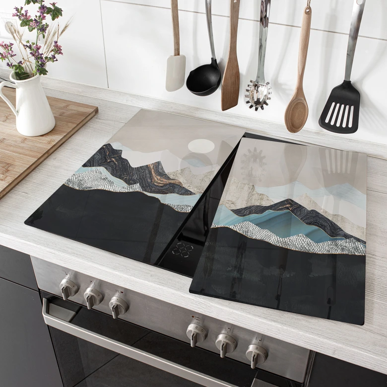 Herdabdeckplatte Ruhige Berglandschaft in der Dämmerung - SpaceFrog Designs 