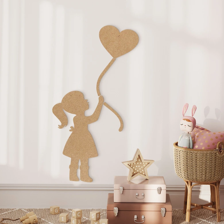Wanddeko Mädchen mit Herz-Ballon - MDF Natur 